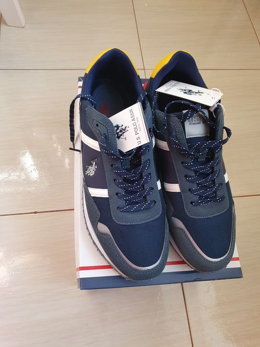 Vând adidași POLO ASSN
