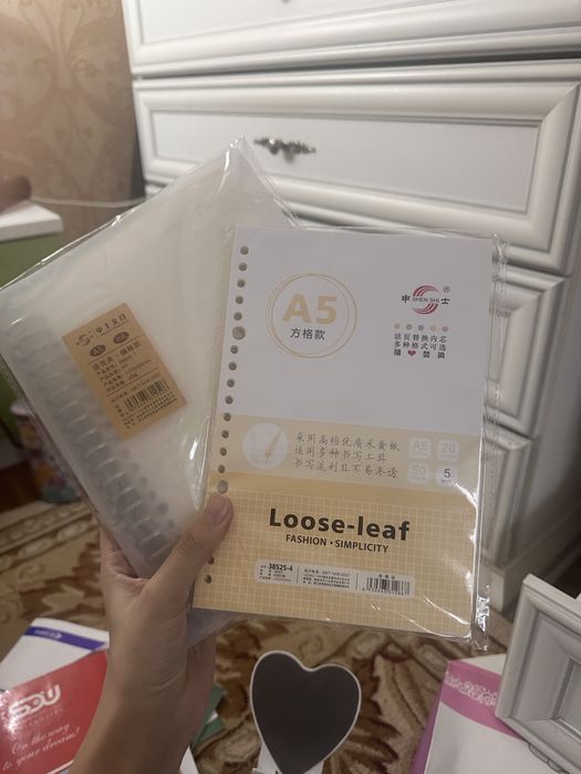 Продам тетрадь на кольцах со сменными блоками. Дневник, блокнот