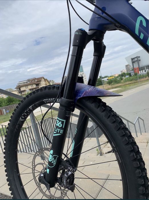 vand bicicleta canyon spectral cf 8