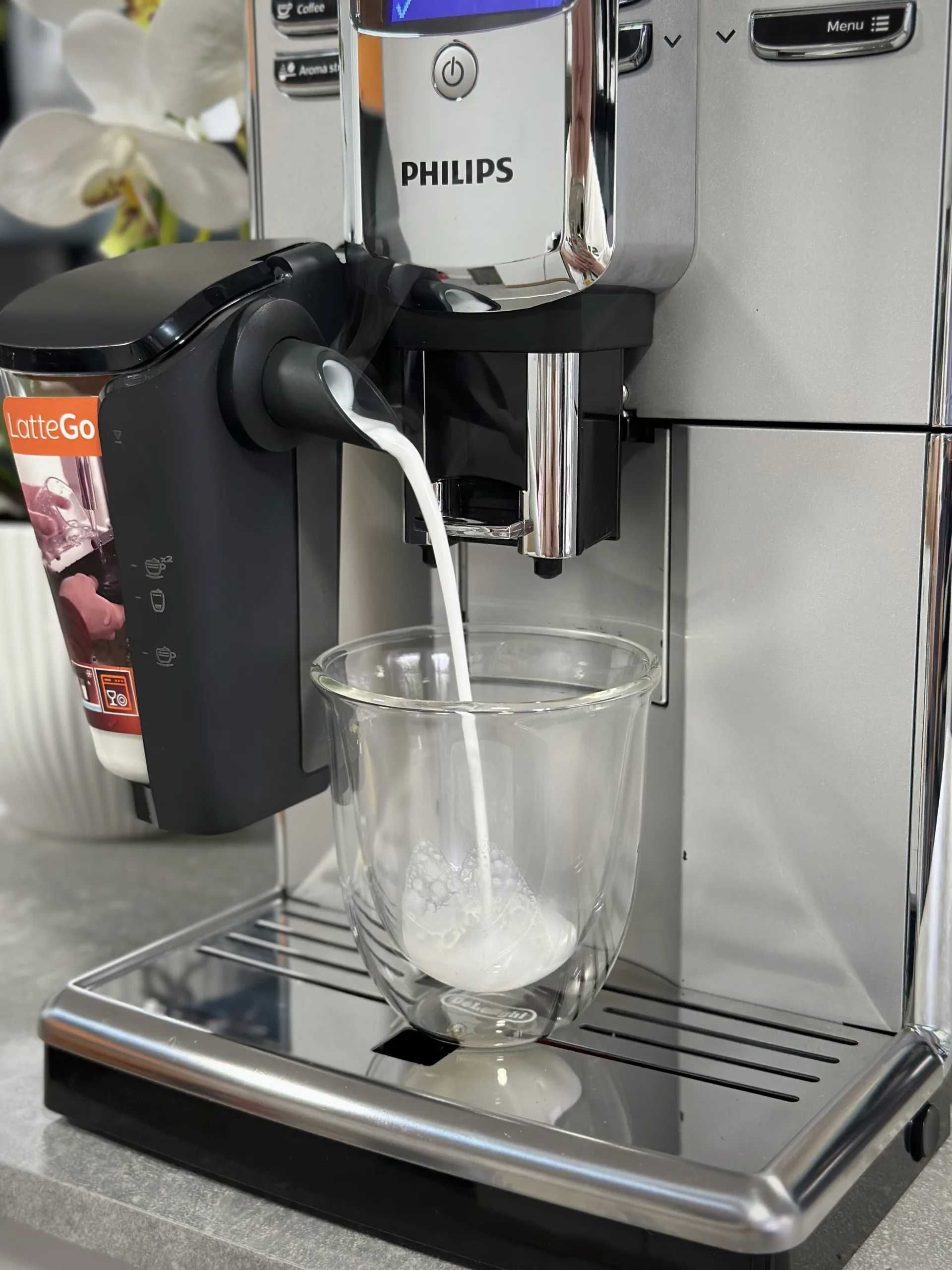 Кафемашина PHILIPS Latte Go EP5333