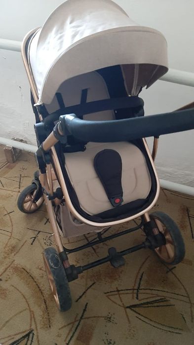 Детская коляска продам
