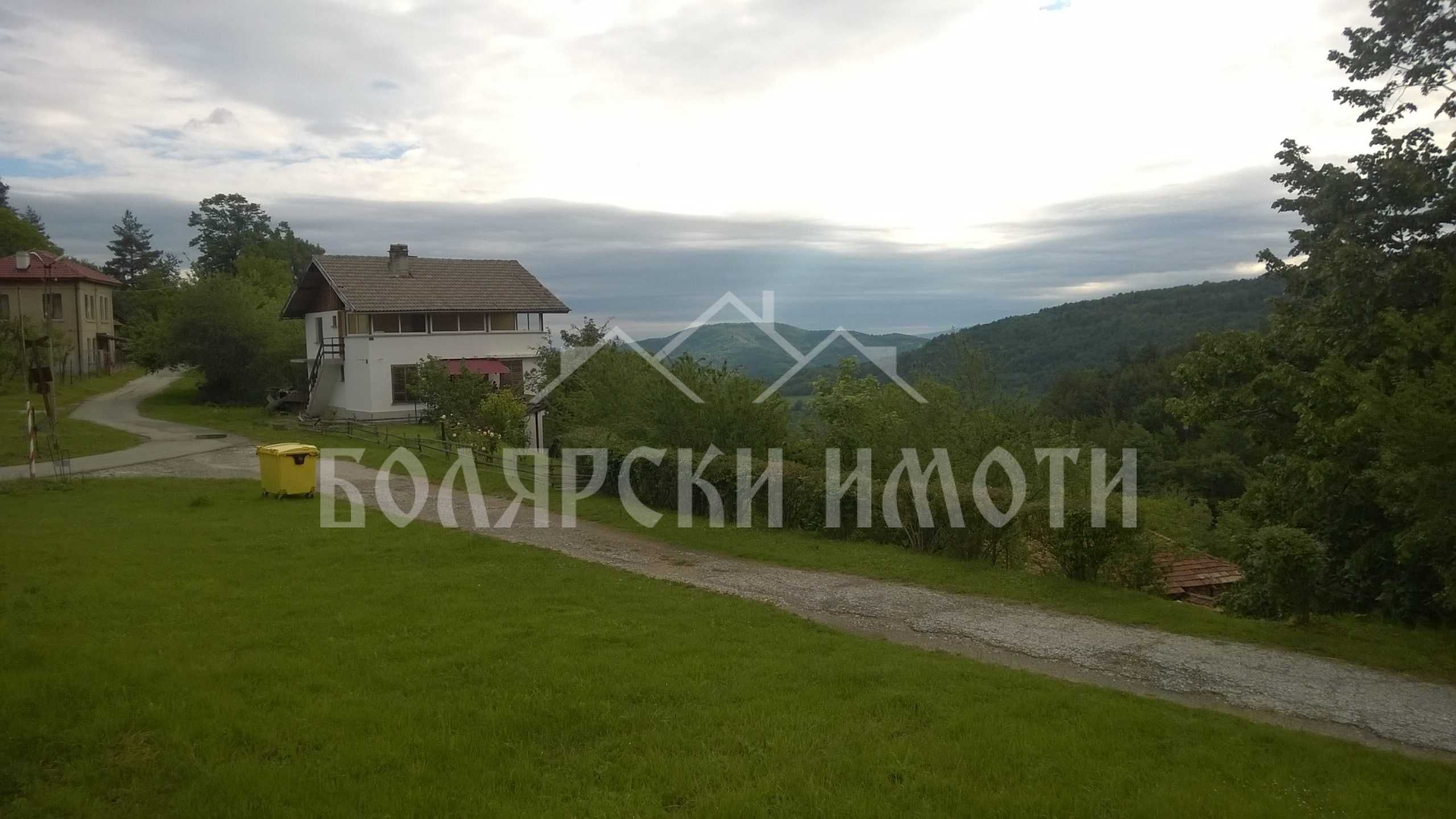 Парцел в Тревненския Балкан с уникална гледка