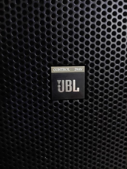 Продавам JBL control 29