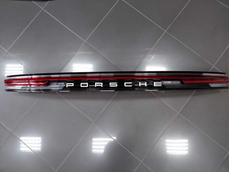 9Y0945207BL Нов Porsche Cayenne 9Y Централен стоп