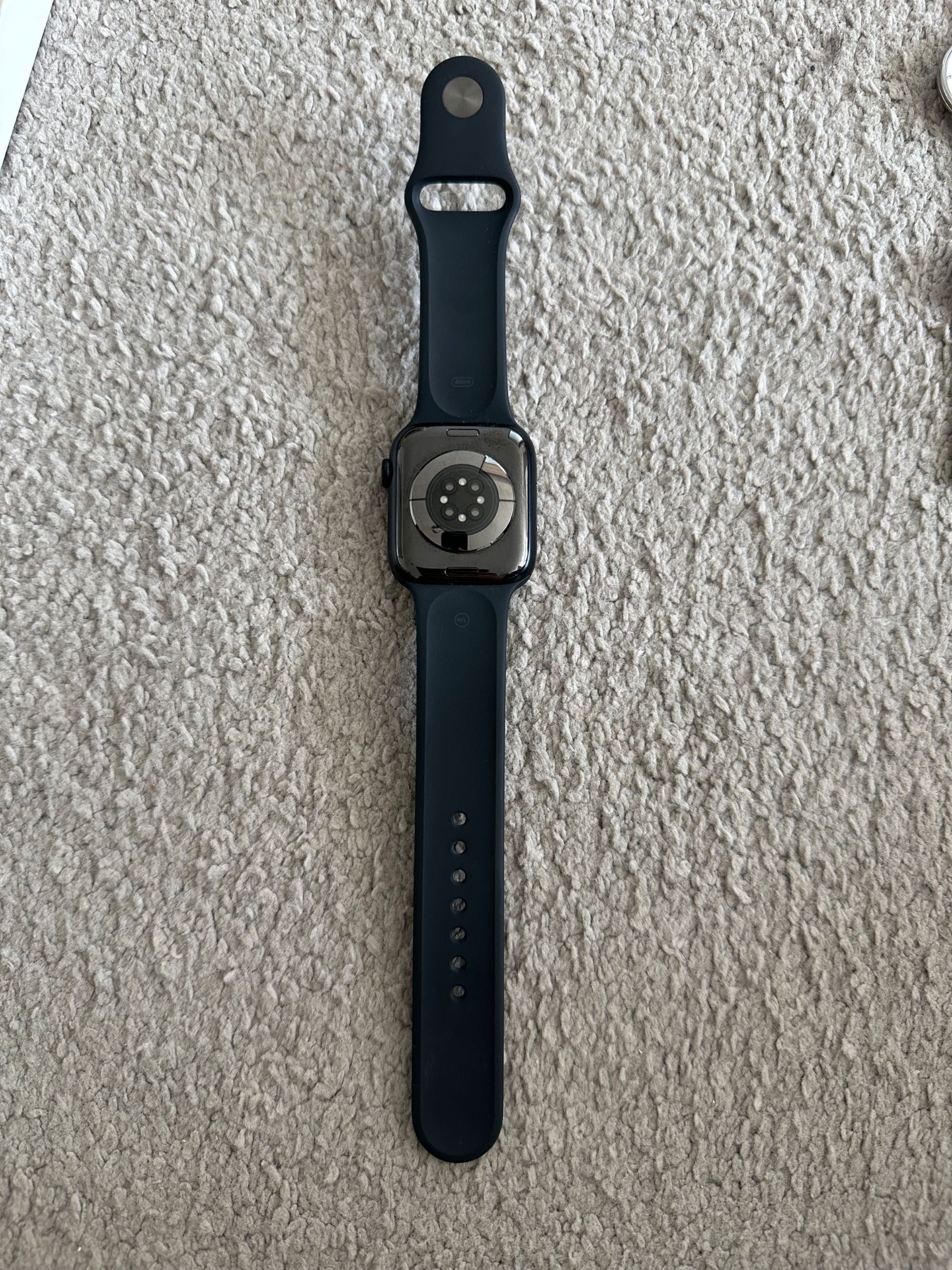 Apple Watch Series 8   - 45 MM