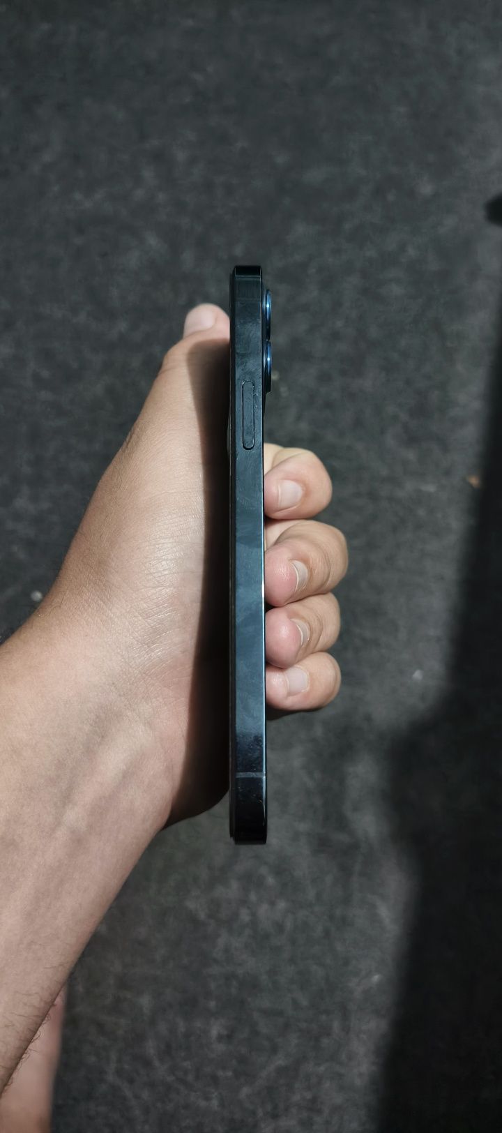 Iphone 12 pro sotiladi