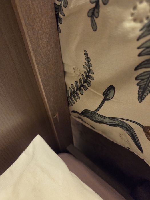 Patut Ikea  model Sundvik