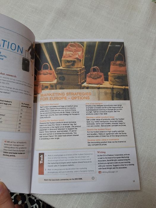 Market Leader kitobi sotiladi