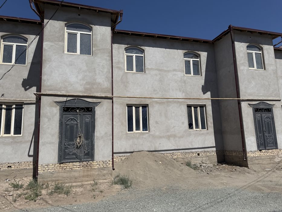 Урганч шахарда 200 кв  катежла сотилади