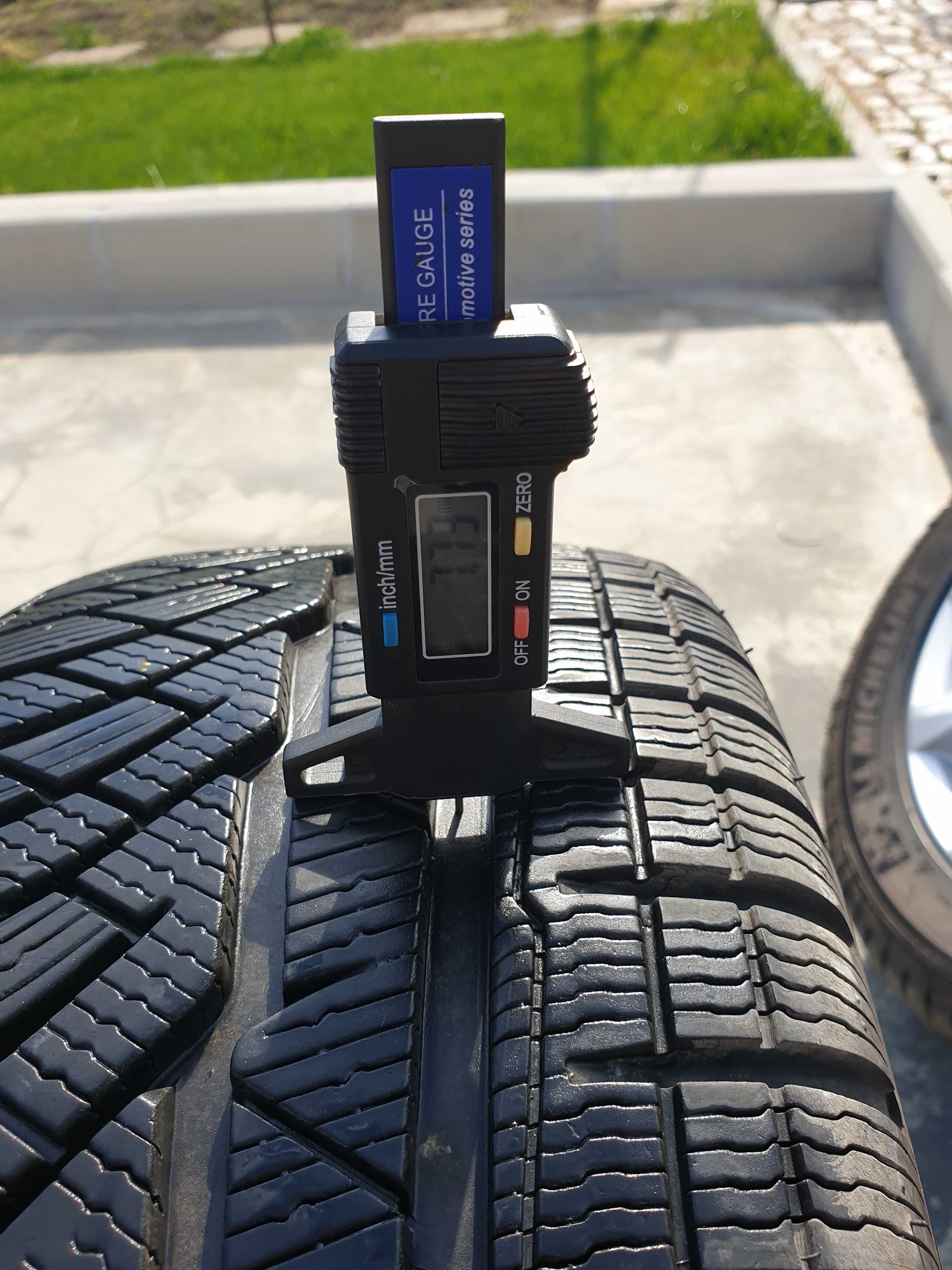 4 броя зимни гуми MICHELIN PILOT ALPIN  235/45 R17 97V.