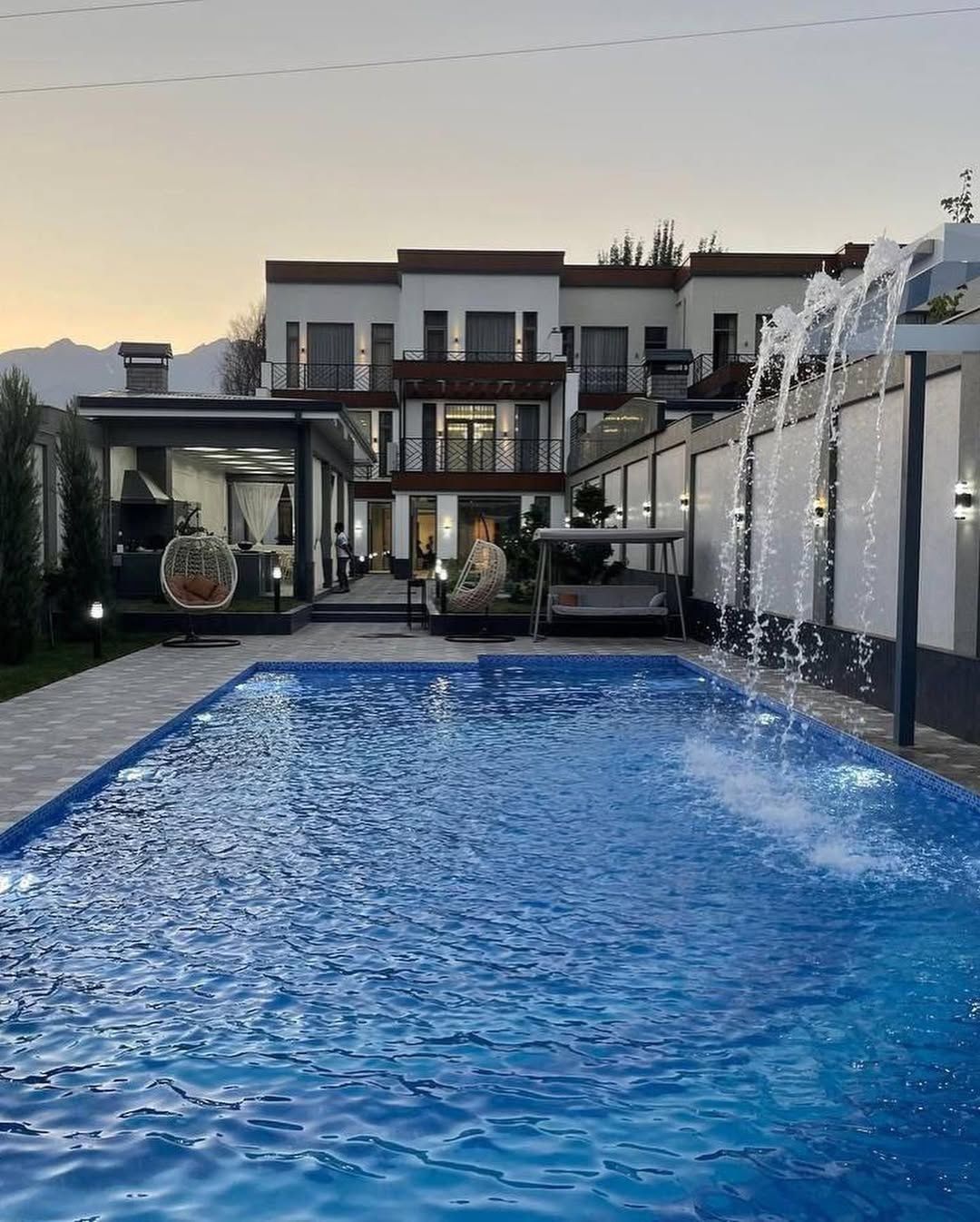 Оилавий ва дўстлар учун «TRIO LUXURY VILLAS-3» 20 кишилик