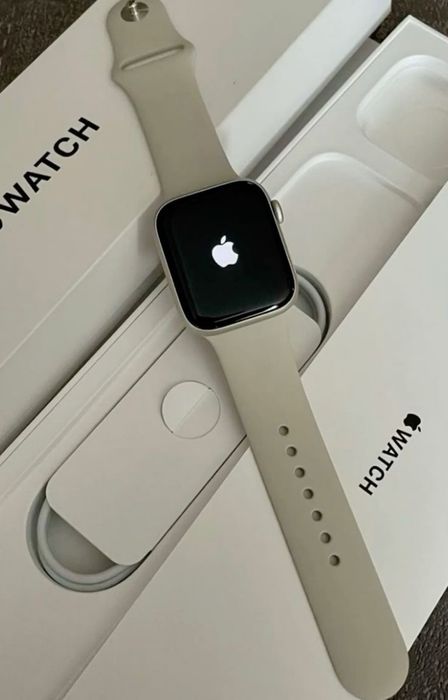 Срочно продам apple watch 9 41 mm
