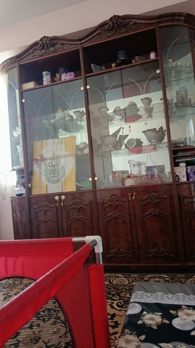 Mebel juda yaxshi holatda