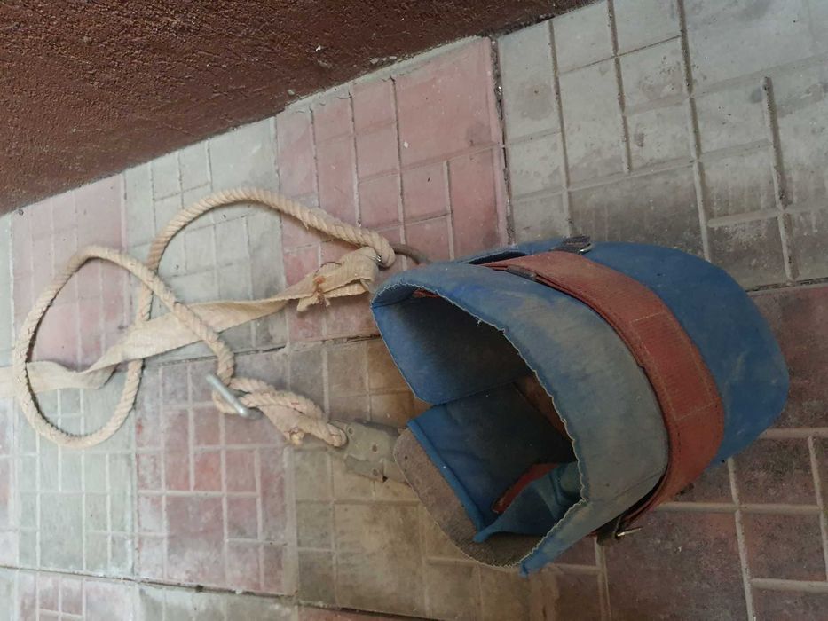 4 casti protectie si centura siguranta la inaltimi pentru santier