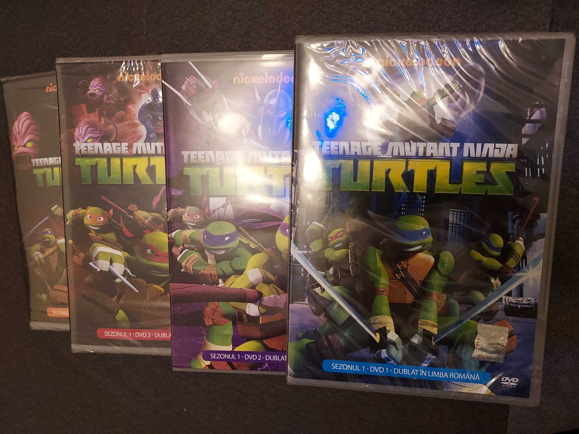 4 DVD Teenage Mutant Ninja Turtles dublat in romana Sigilate-Noi