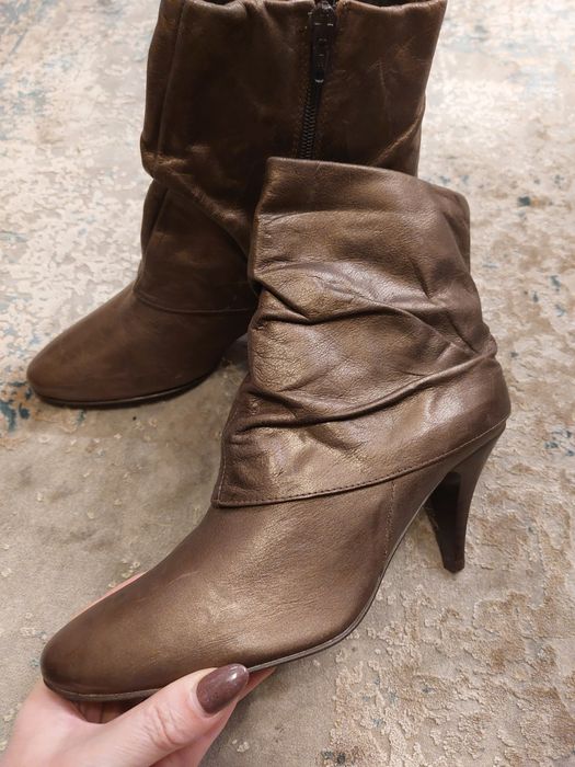 Cizme/ botine Paola Feri mărime 38. Piele naturala. Noi.