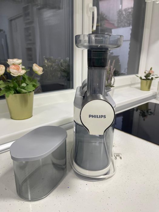 Storcator de fructe si legume cu presare la rece