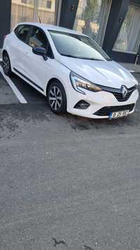 Renault Clio hybrid 2023 / 2800 km