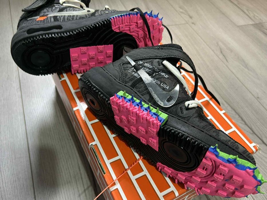 Nike Offwhite size 38.5
