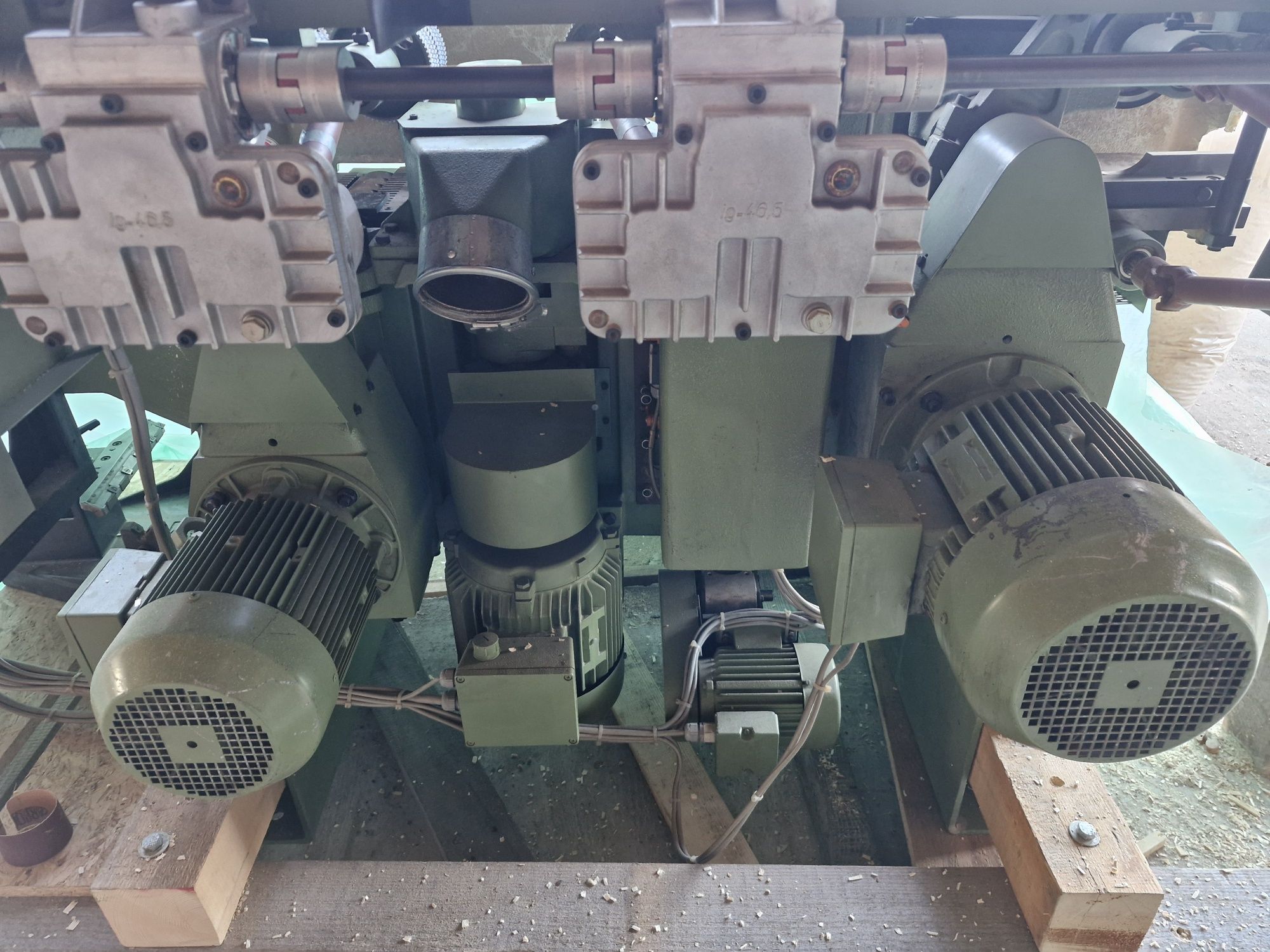 Masina lambriu 4 fete, weinig profimat 22N +exhaustor, rindea, abricht