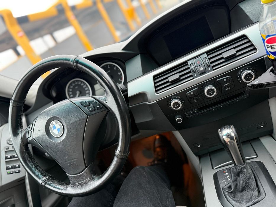 Vând BMW E60 2.5i