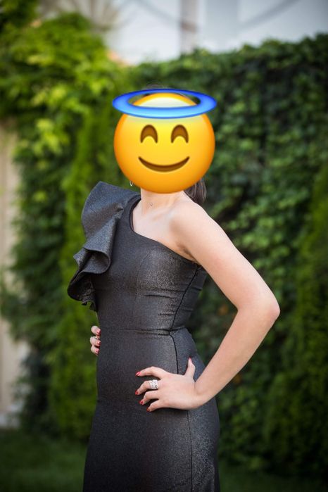 Vand rochie de seara