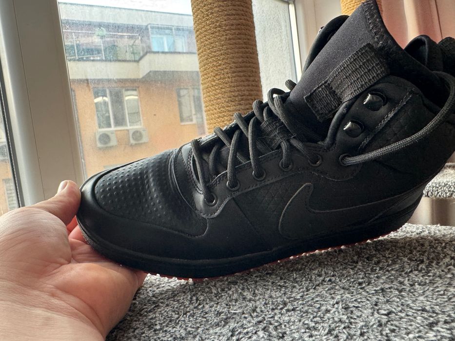 Nike mid black кецове