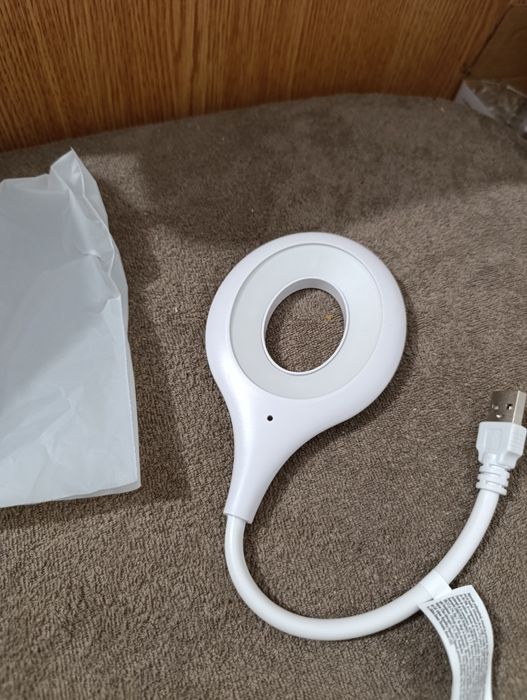 Vând lampa flexibila  led