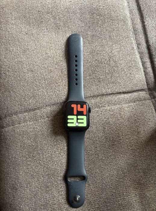 Часы apple watch se 2 iphone