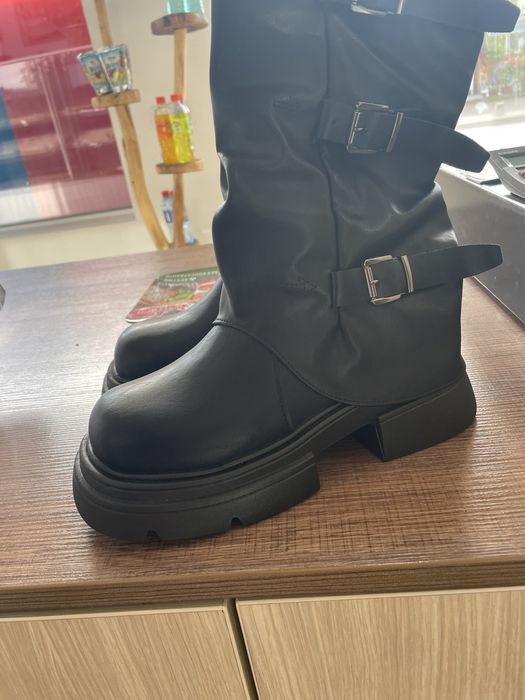 Дамски ботуши 38 номер