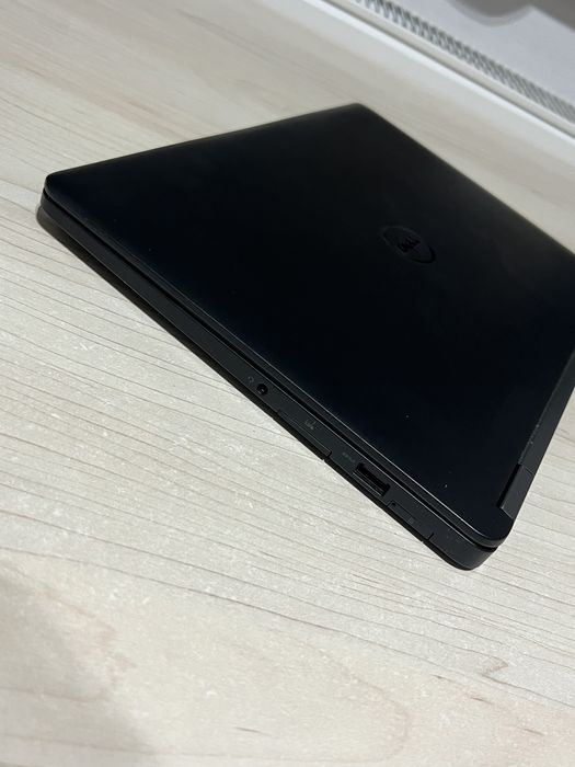 Dell Latitude E7270 Ultrabook i5