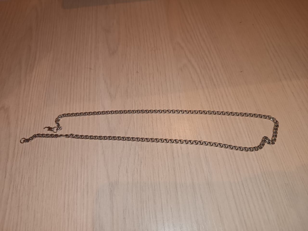 Продам серебряную цепочку 10000