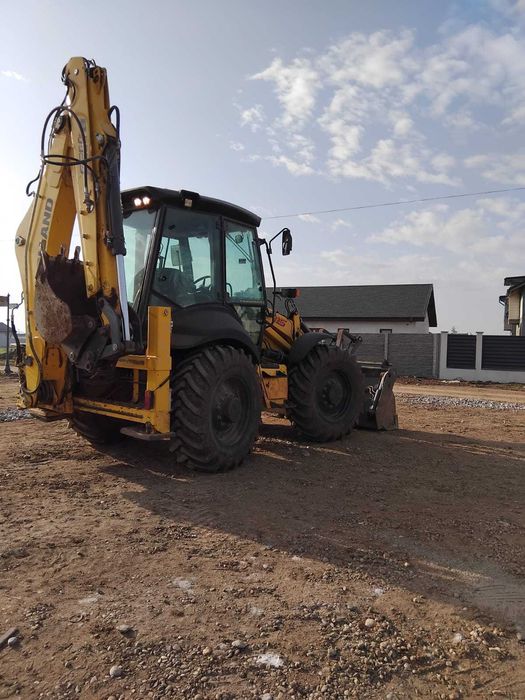 New Holland B115 Buldoexcavator/Posibilitate finantare leasing!