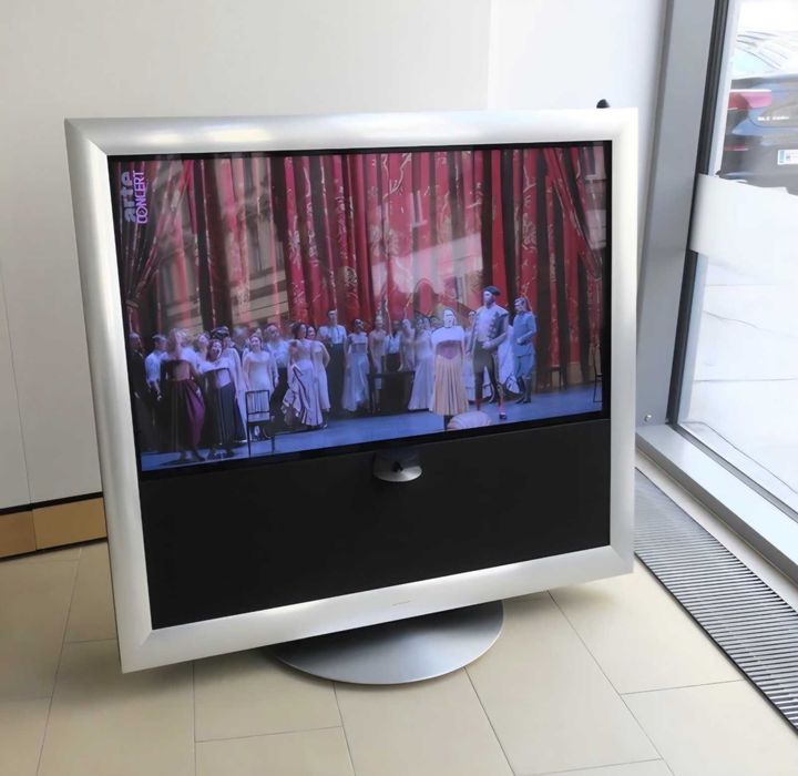 Bang & Olufsen BeoVision 9 50'' HD Plasma Smart Television-Безупречен!