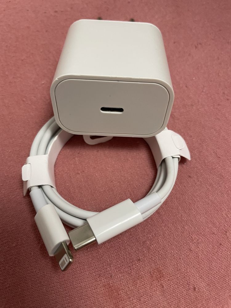 Adaptor cu cablu pentru iphone 20W