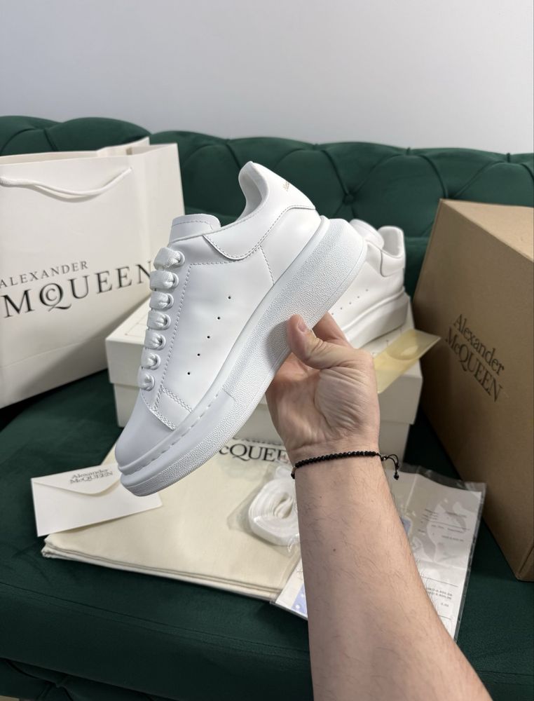 Alexander Mcqueen