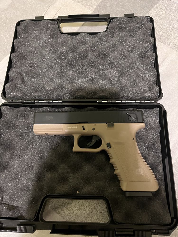 Продавач Glock 19 еърсофт