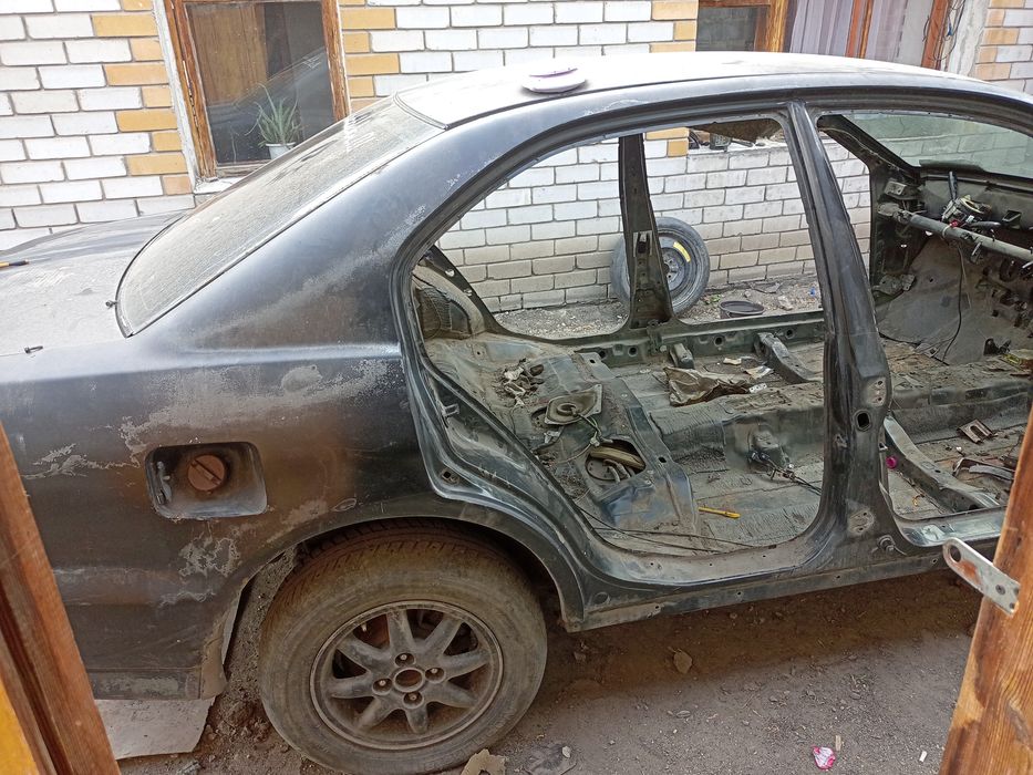 Продам Митсубиси галант 8 АКУЛА по запчастям