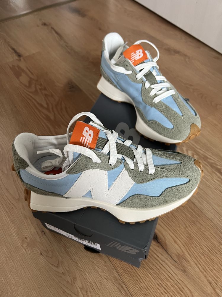 New Balance 327, noi