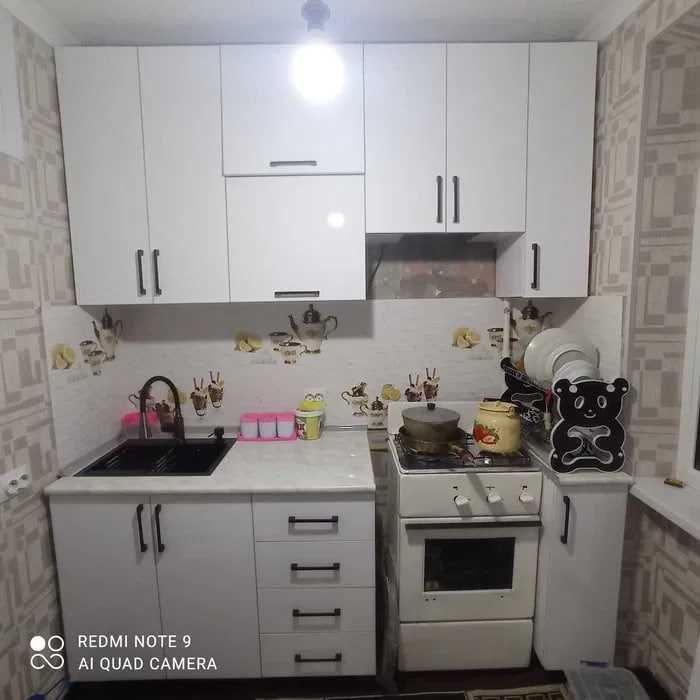 СРОЧНО !!! Продается квартира в Яшнабаде 1/2/4 (34 кв/м ) Авиасозлар 4