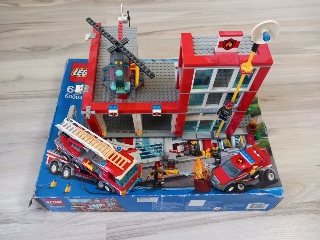 Конструктор LEGO CITY: Fire Station (60004)/ЛЕГО СИТИ: Пожарна станция
