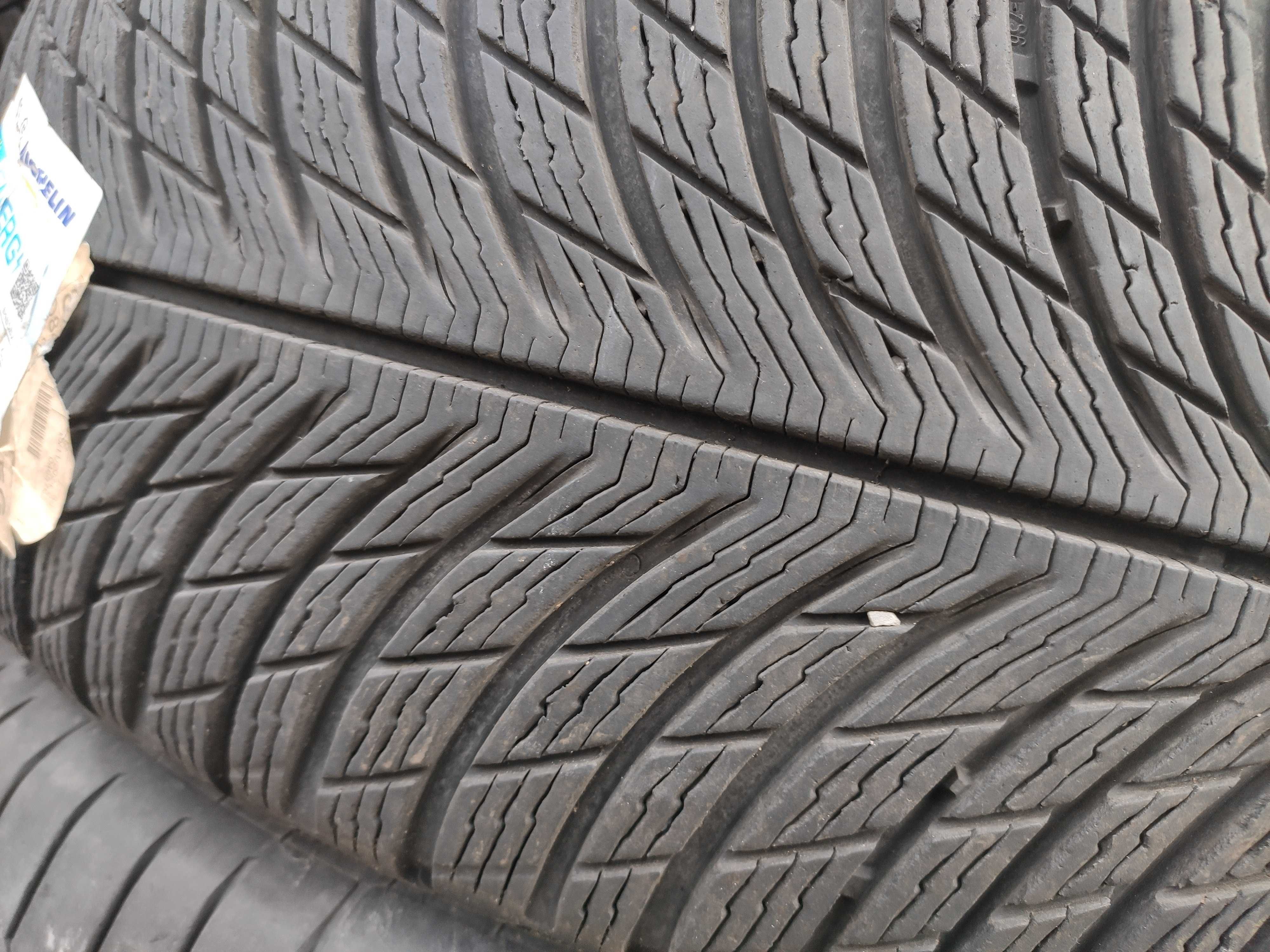 4бр Зимни гуми 235 60 18 - Michelin