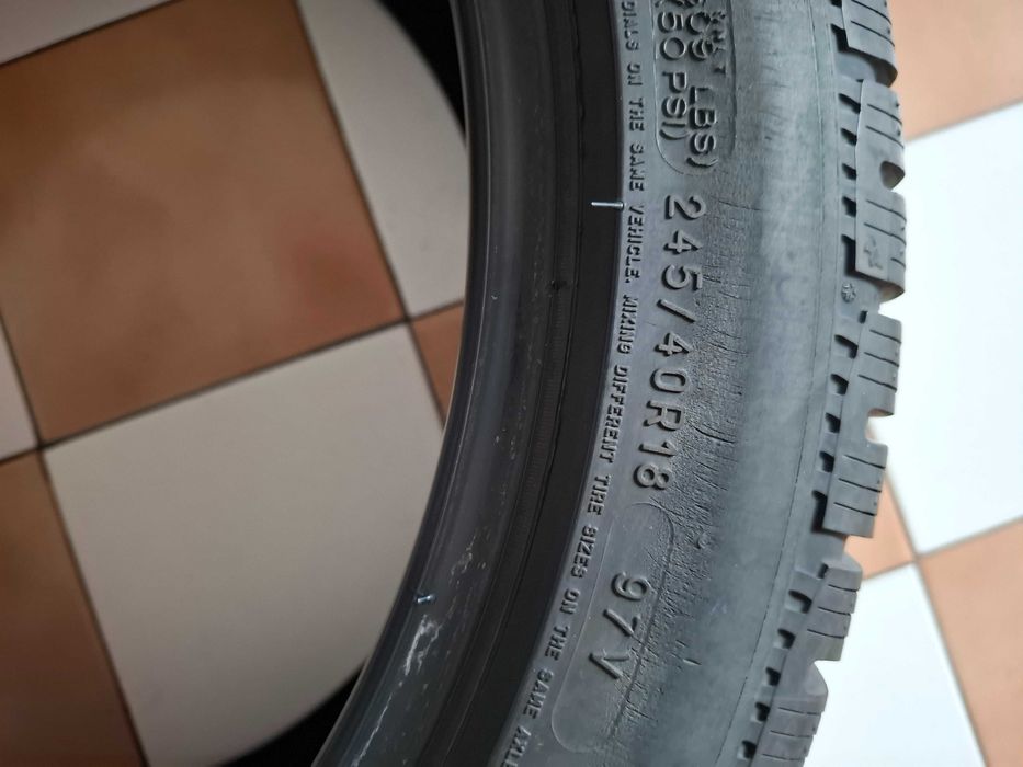 Зимни гуми  МИШЕЛИН  245-40-18
