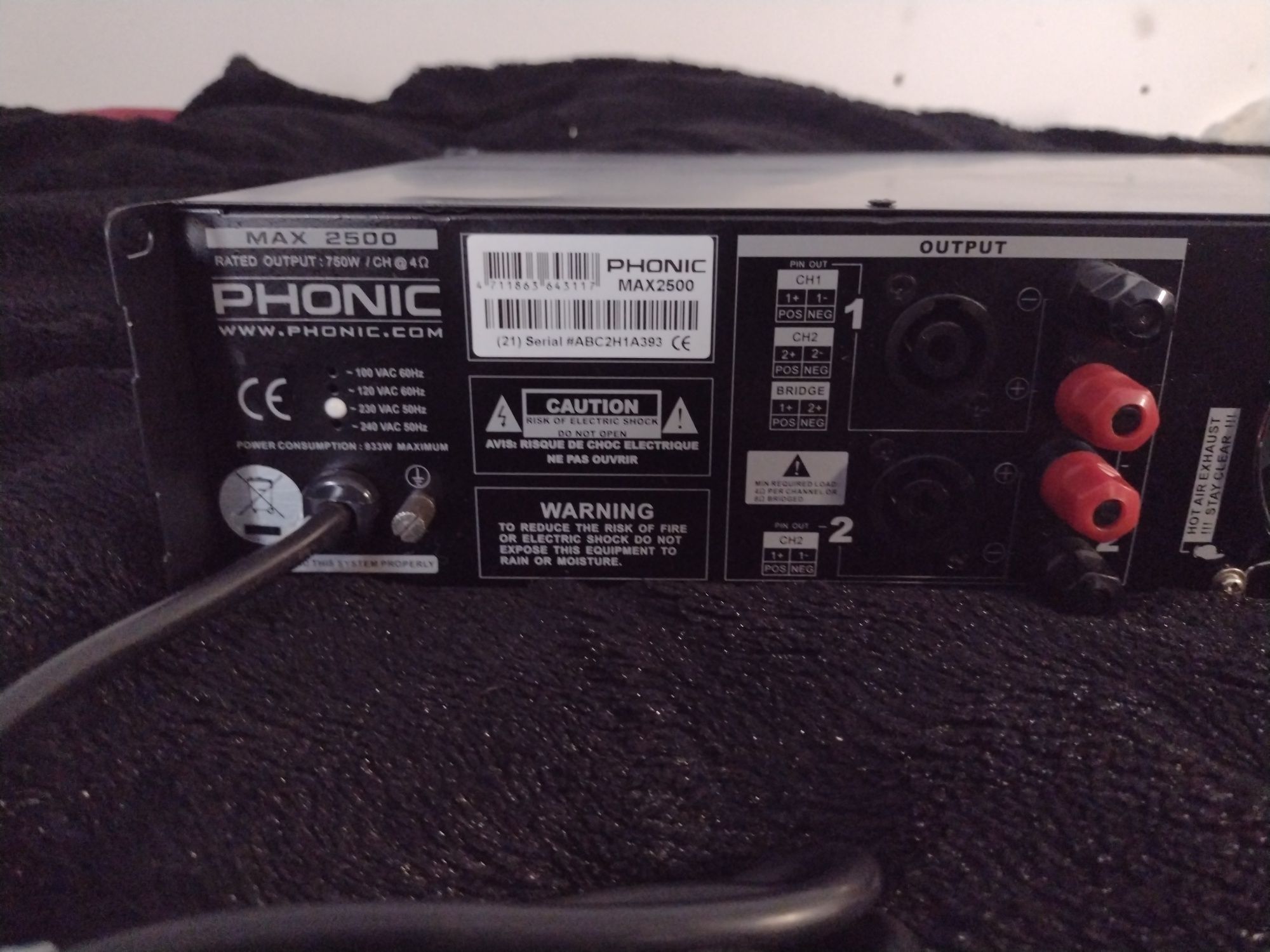 Amplificator putere phonic max 2500w