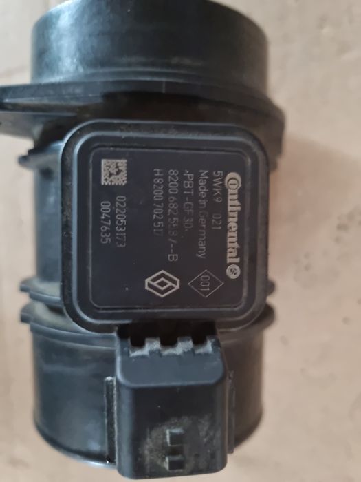 Debitmetru aer 1.5 dci E5 110 cp Renault, Nissan, Dacia