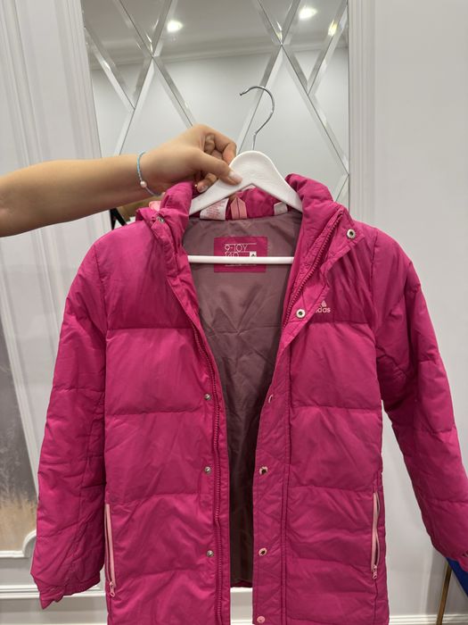 Красная розовая теплая пуховая куртка отличное состояние