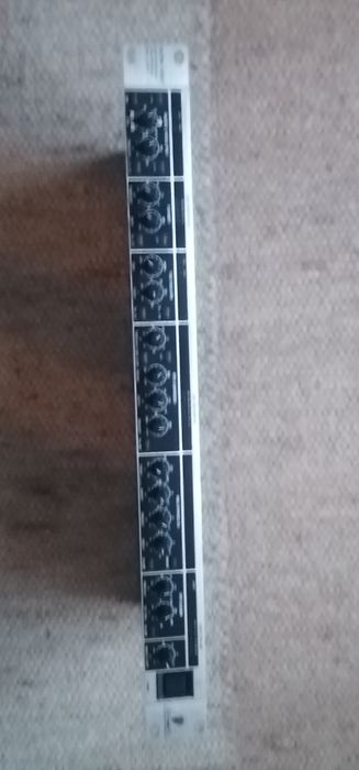 Compresor limiter behringer