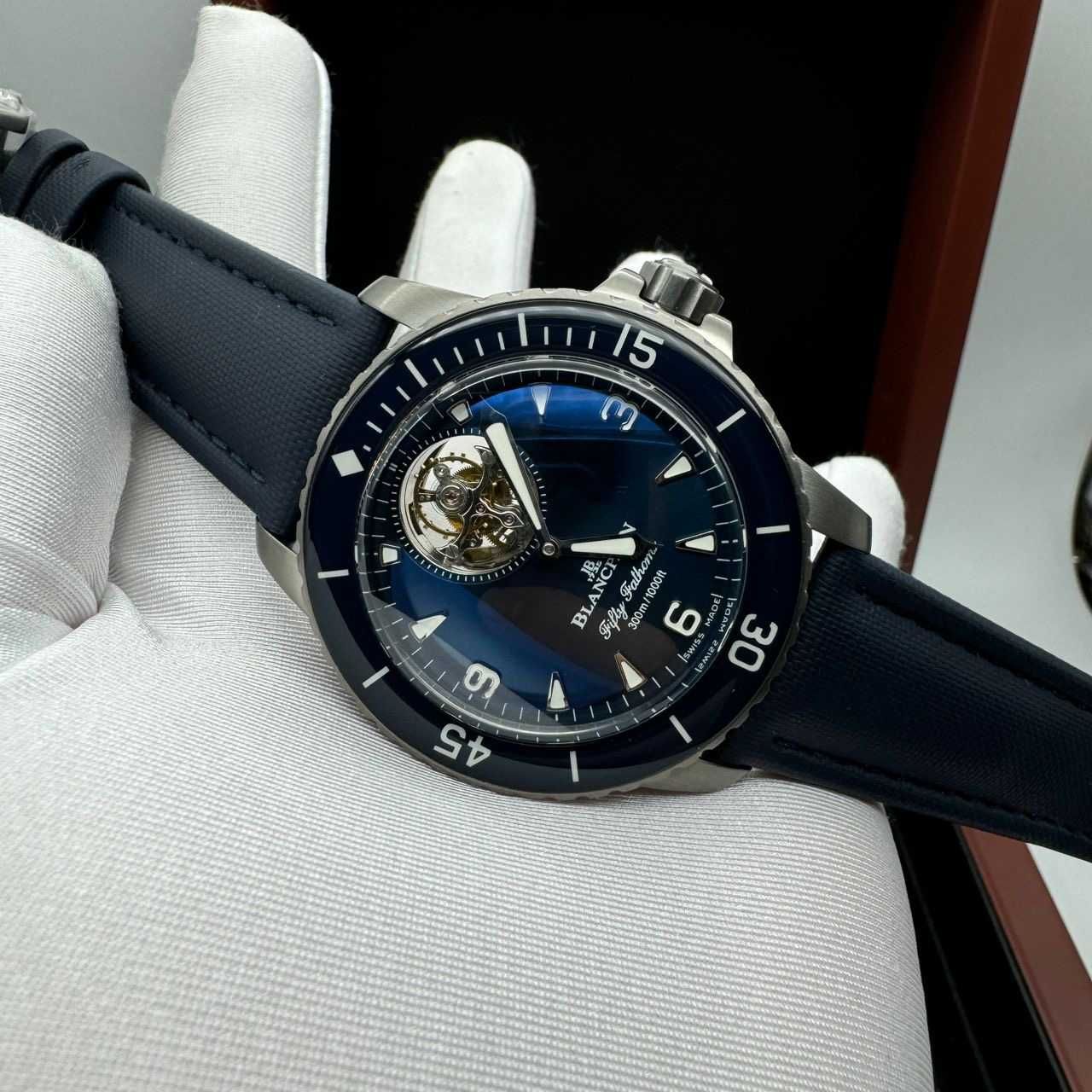 BLANCPAIN Турбийон / Швейцарски ETA / Автоматичен механизъм
