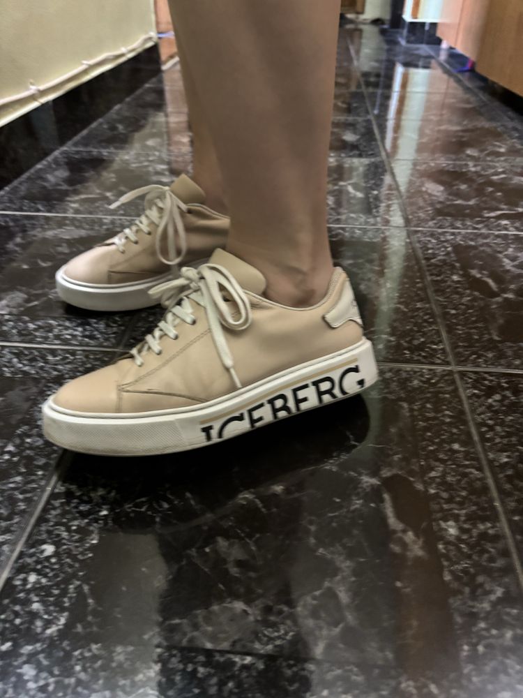 Adidasi iceberg originali