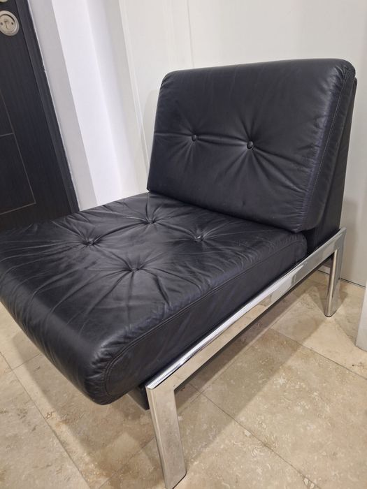 Fotolii confortabile cu cadru metalic